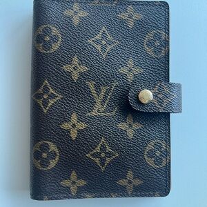 Louis Vuitton PM Size Agenda